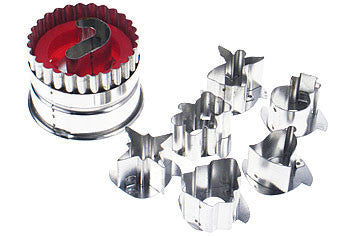 Christmas Linzer Cookie Cutter Set with Interchangeable Centre